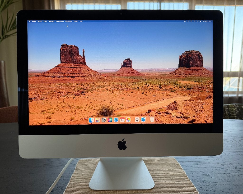 iMac 21.5" 4K Retina (2017) Core i5 Radeon Pro 560 Compleet, Computers en Software, Apple Desktops, Ophalen, IMac, Zo goed als nieuw