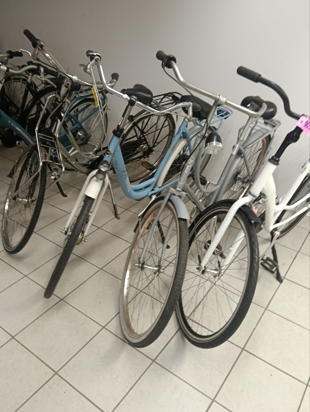 Foto 11 van van klein tot groot nieuw en tweedehands fietsen vanaf 100 e