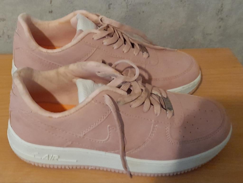 Roze Nike Air Force 1 sneakers - Maat 39, Ophalen, Nike, Nieuw, Sneakers of Gympen