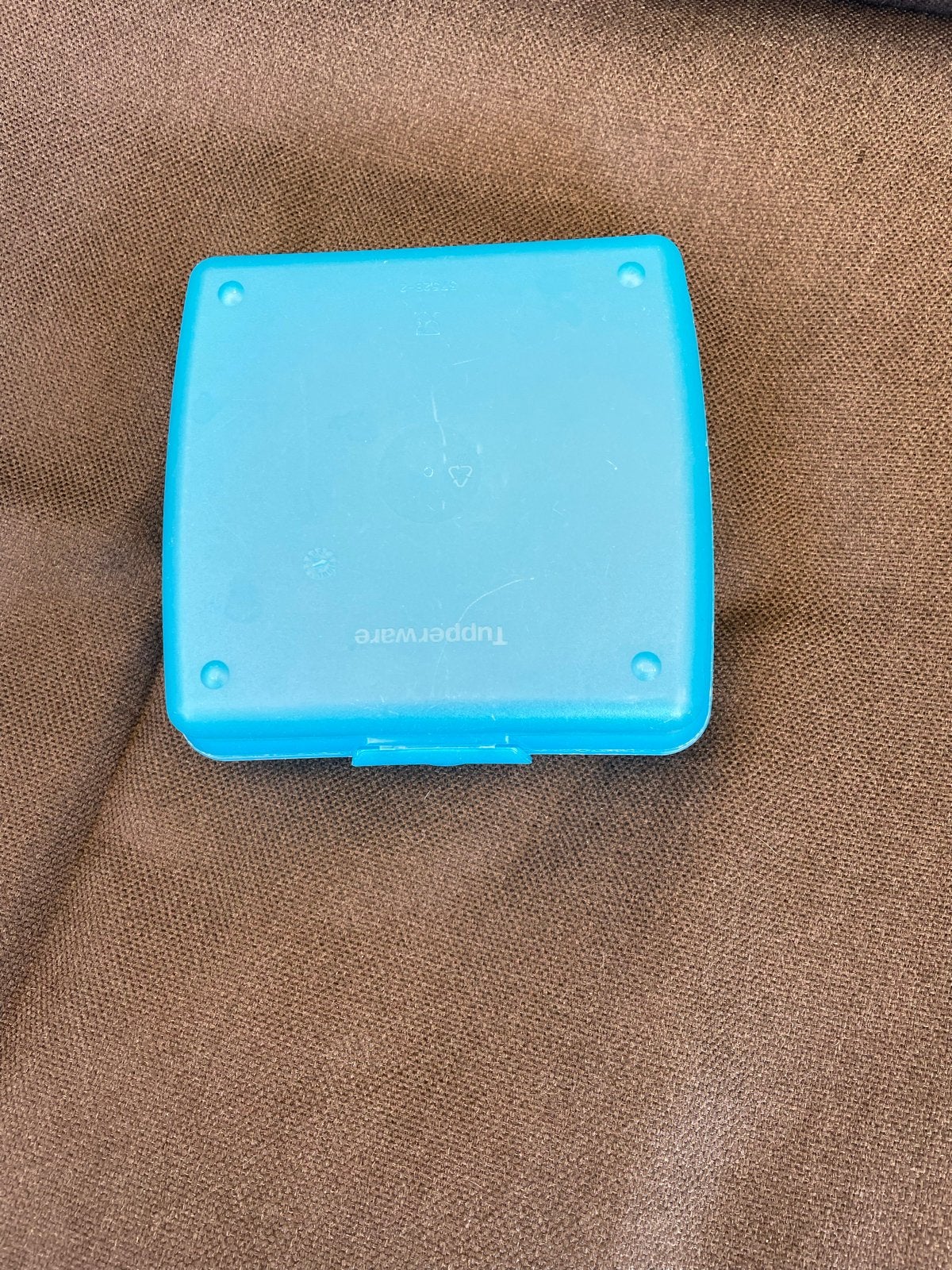 Tupperware lunchdoosje,  Aqua blauw, Huis en Inrichting, Bewaardoos, Blauw, Luchtdicht, Ophalen of Verzenden