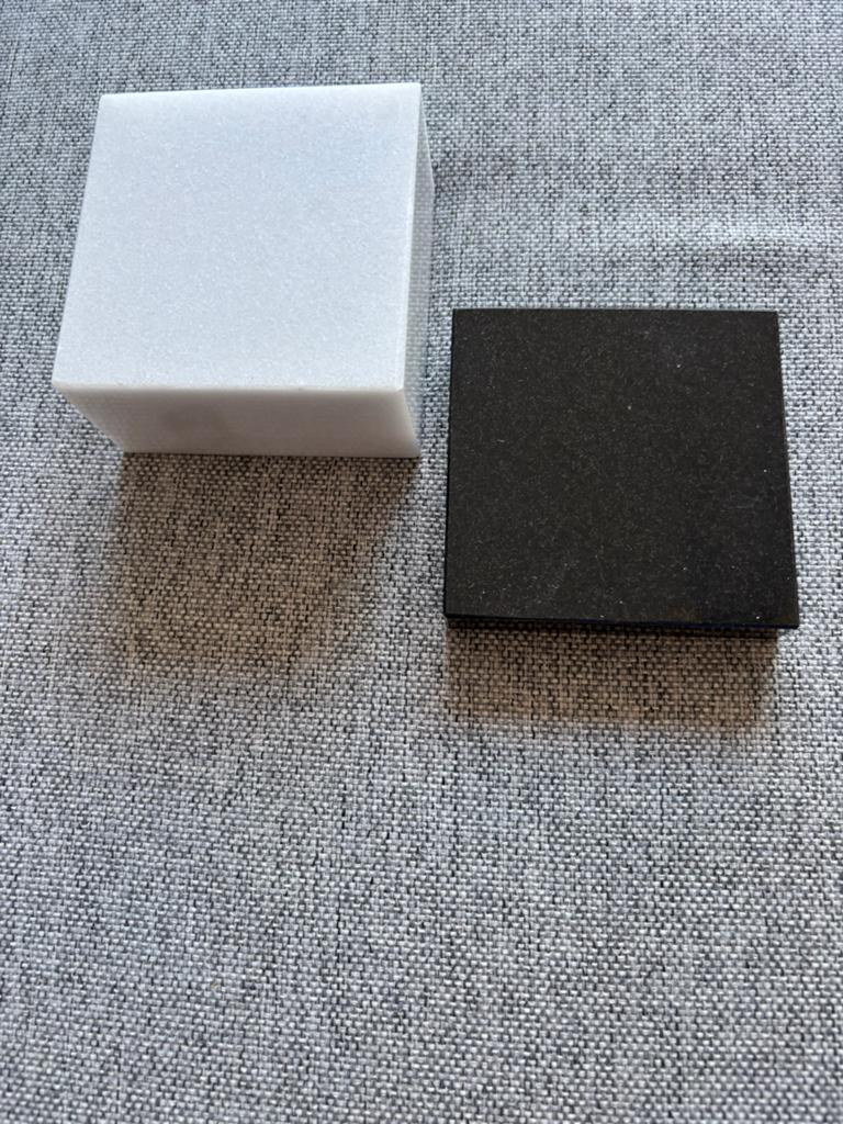 2 Sokkels - Wit Marmer en Zwart Graniet, Ophalen
