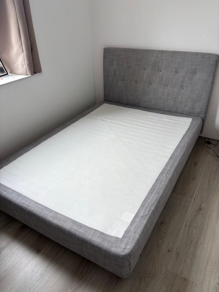 140x200cm boxspring grijs met hoofdbord, Ophalen, Gebruikt, Tweepersoons, 140 cm