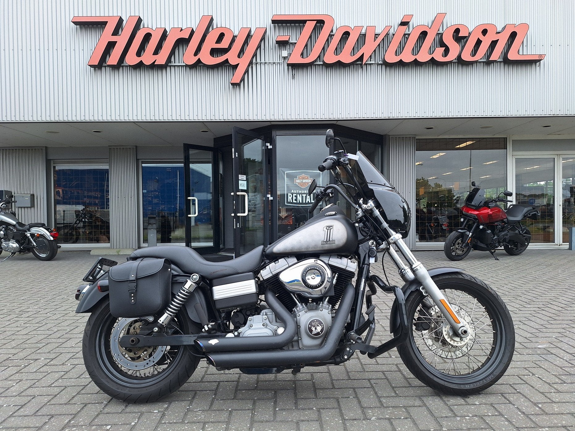 Harley-Davidson FXDB Street Bob (bj 2009), Motoren, Motoren | Harley-Davidson, Harley-Davidson Benelux, Bedrijf, Ap.nl@harley-davidson.com