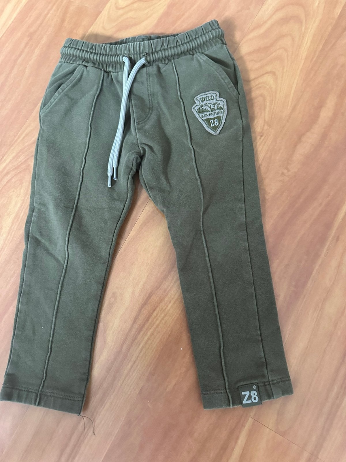 Joggingbroekje z8 mt 92, Ophalen of Verzenden, Zo goed als nieuw, Jongen of Meisje, Broek