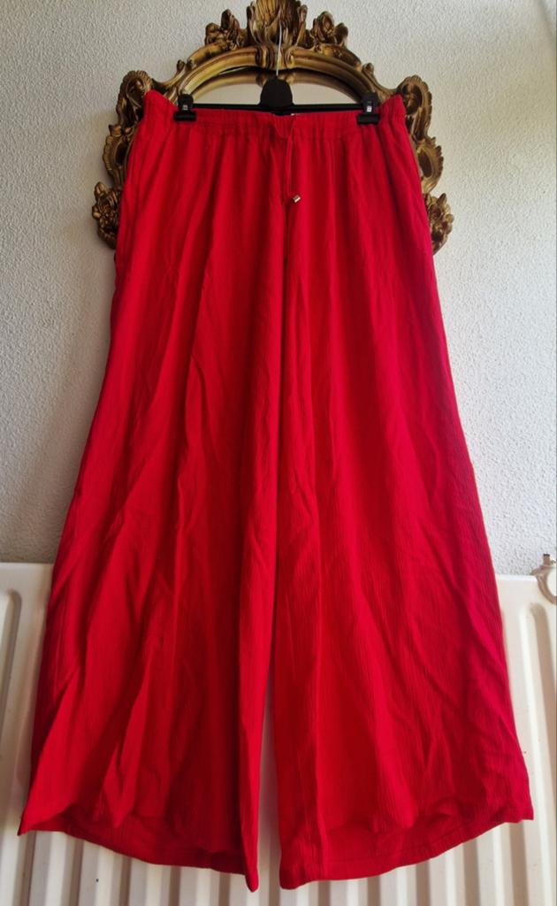 Nieuw! Ulla Popken rood zacht dun viscose wijde zomer broek, Ulla Popken, Ophalen of Verzenden, Zo goed als nieuw, Broek of Spijkerbroek