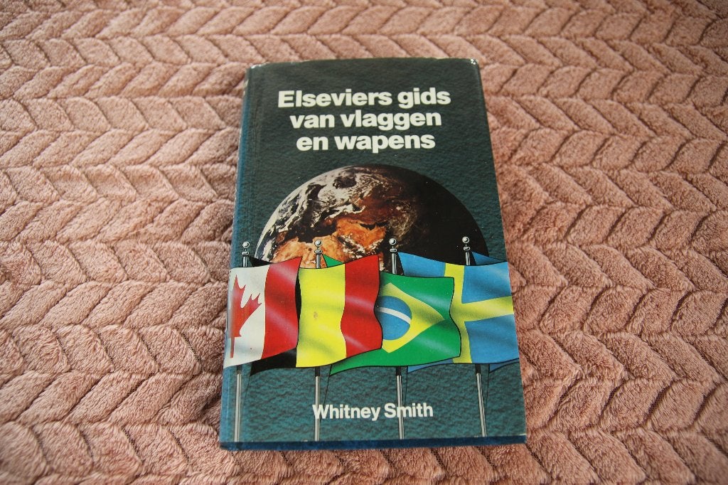 Elseviers gids voor vlaggen en wapens, Ophalen of Verzenden, Gelezen, Dieren