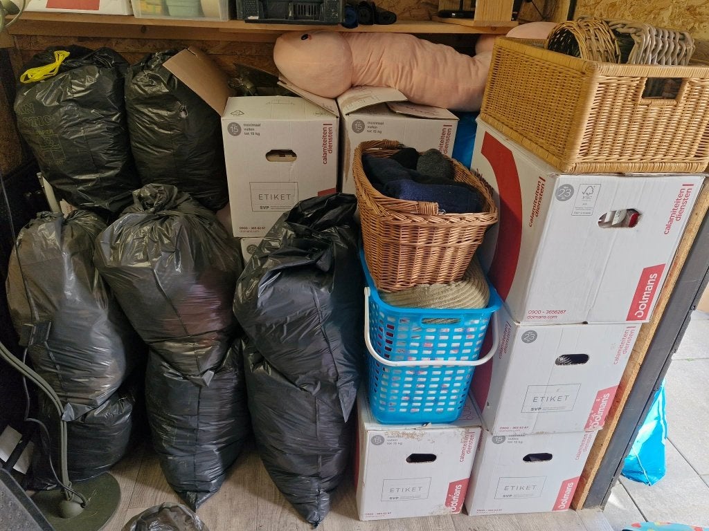 Rommelmarkt spullen, Ophalen, Zo goed als nieuw