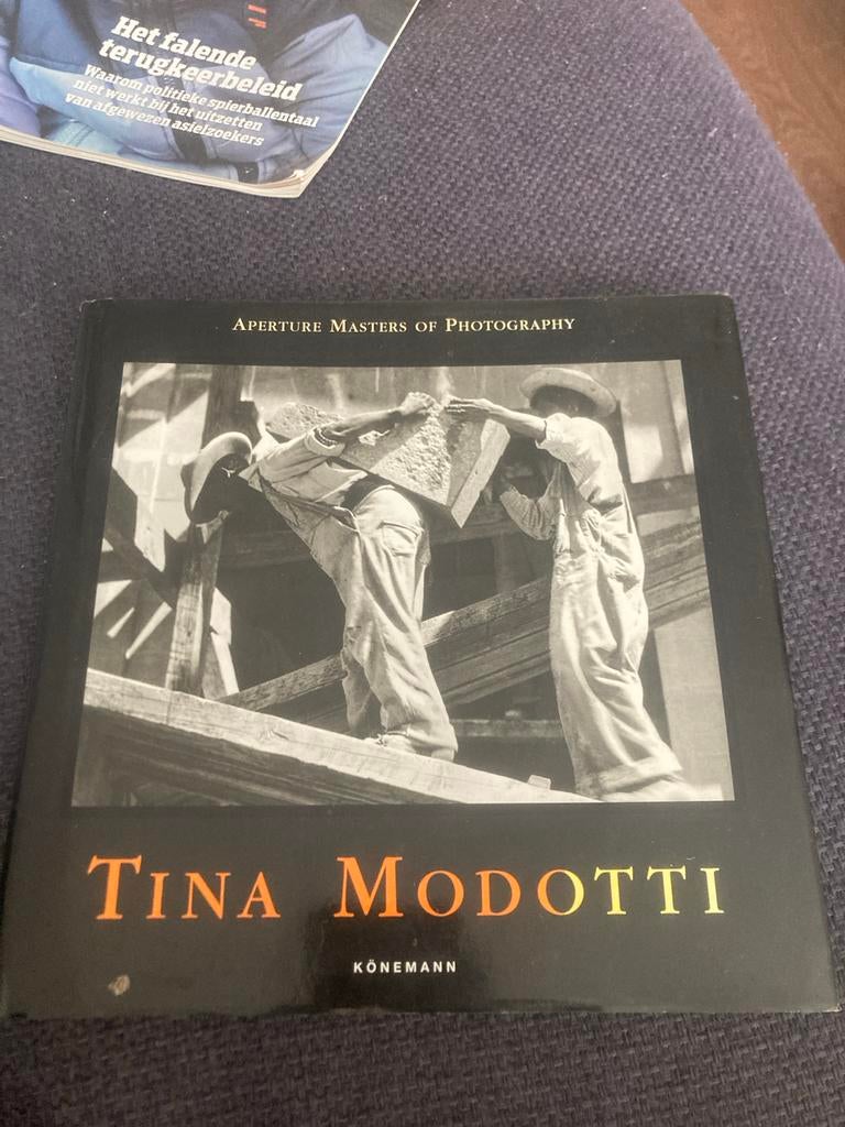 Tina Modotti - Aperture Masters of Photography, Ophalen of Verzenden, Gelezen, Fotografen