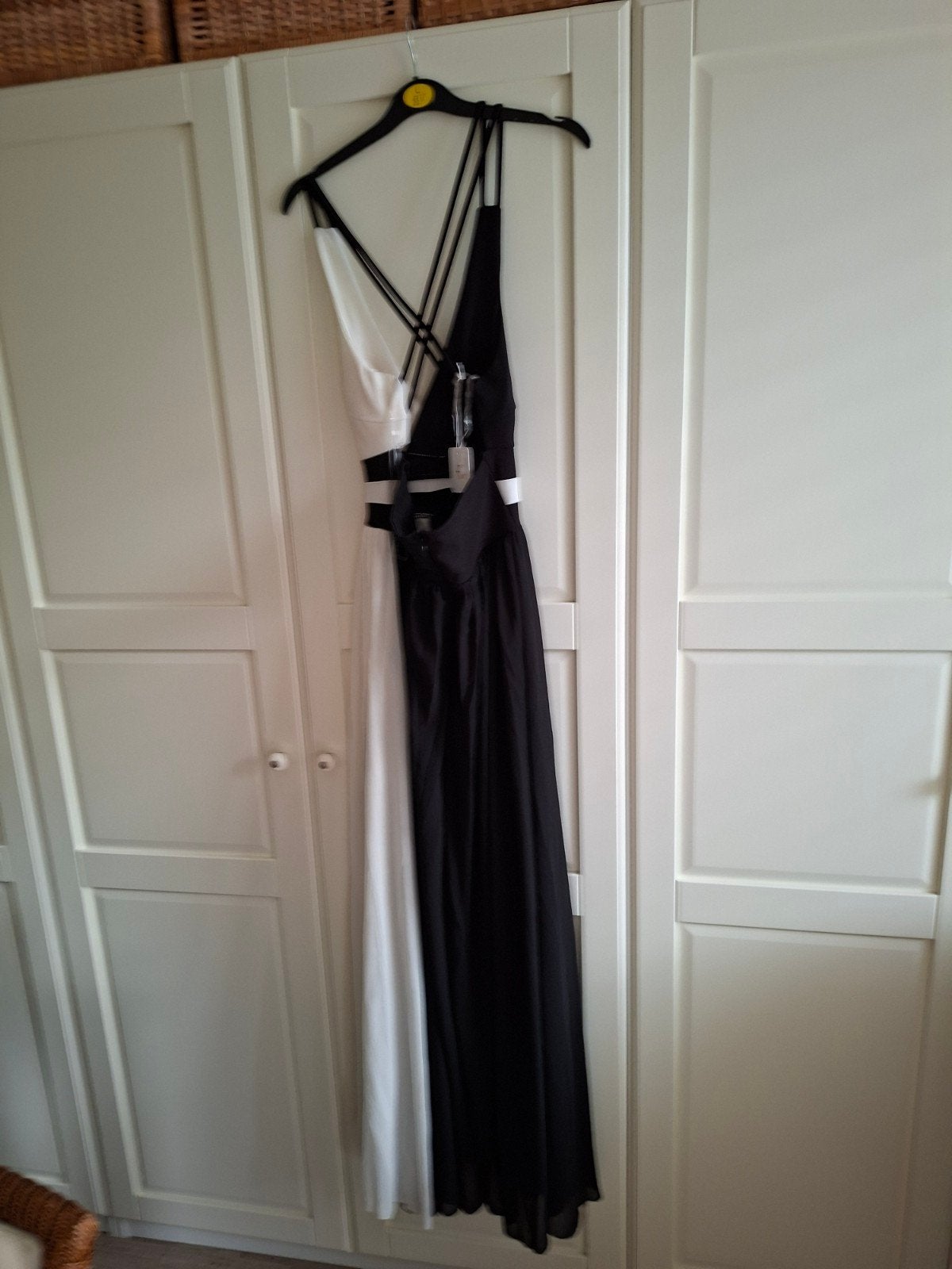 Zwart-witte maxi jurk met spaghettibandjes, Verzenden, Zwart, Zo goed als nieuw, Maat 36 (S)