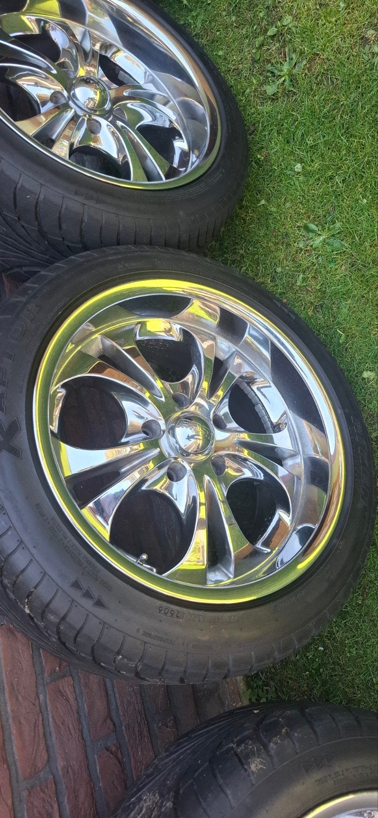 Boss Motorsport 304 Velgenset met banden 245/45/18, Ophalen, 18 inch, Band(en), Personenwagen