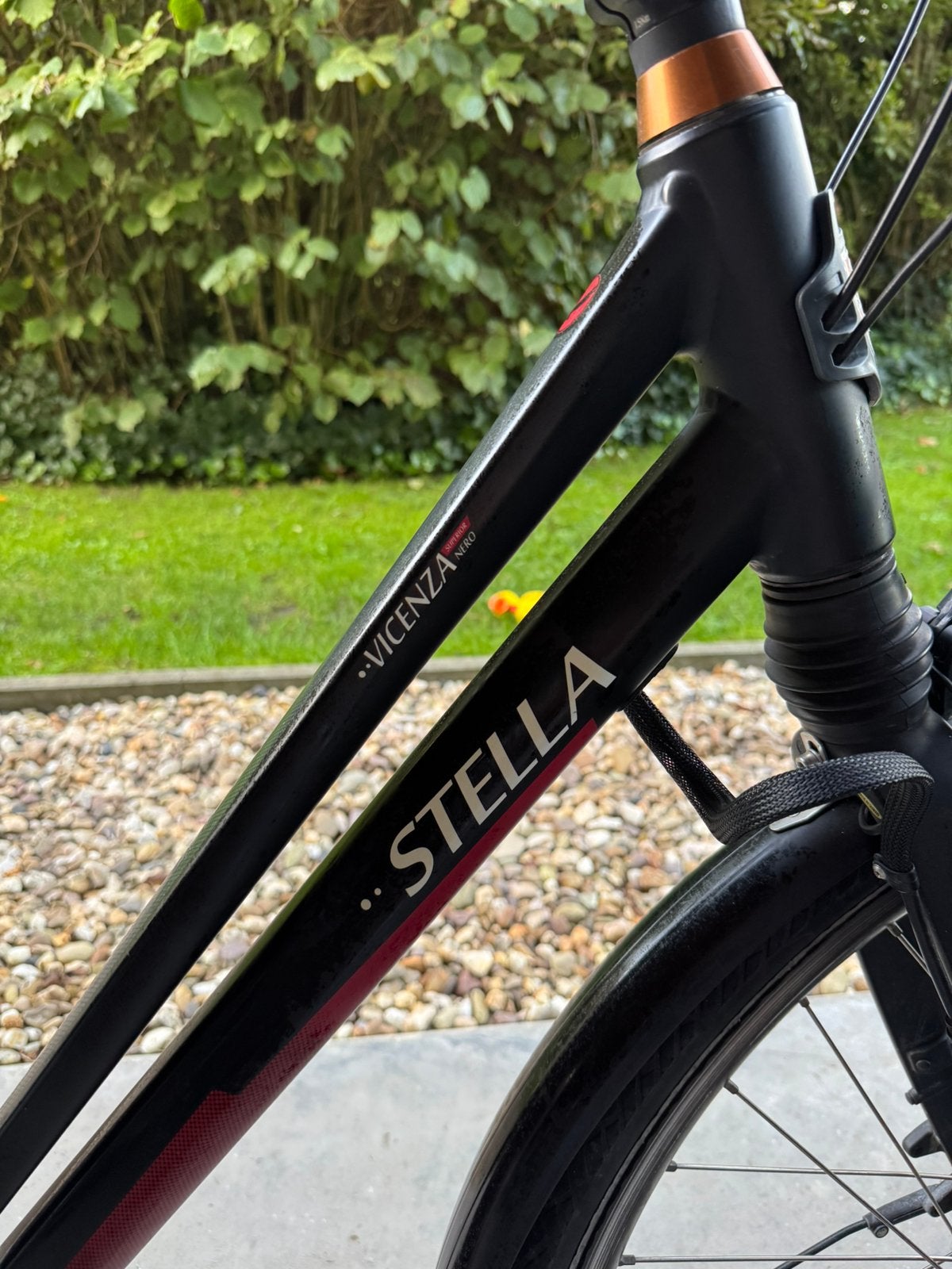 Stella Vicenza Nero elektrische fiets – zwart/rood, 51 tot 55 cm, Ophalen, Zo goed als nieuw, Overige merken