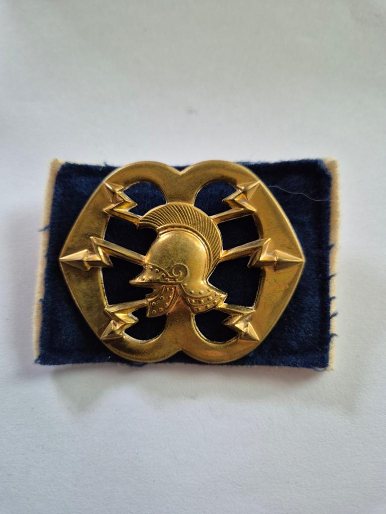 Baret embleem Verbindingsdienst, Verzamelen, Ophalen of Verzenden, Landmacht, Nederland, Embleem of Badge