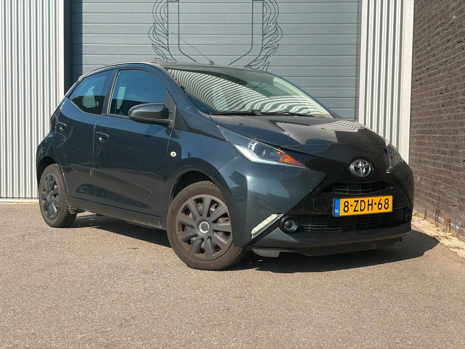 Toyota Aygo 1.0 VVT-i x-play Camera|Airco|Cruise, Auto's, Toyota, Voorwielaandrijving, Euro 5, Stof, Gebruikt
