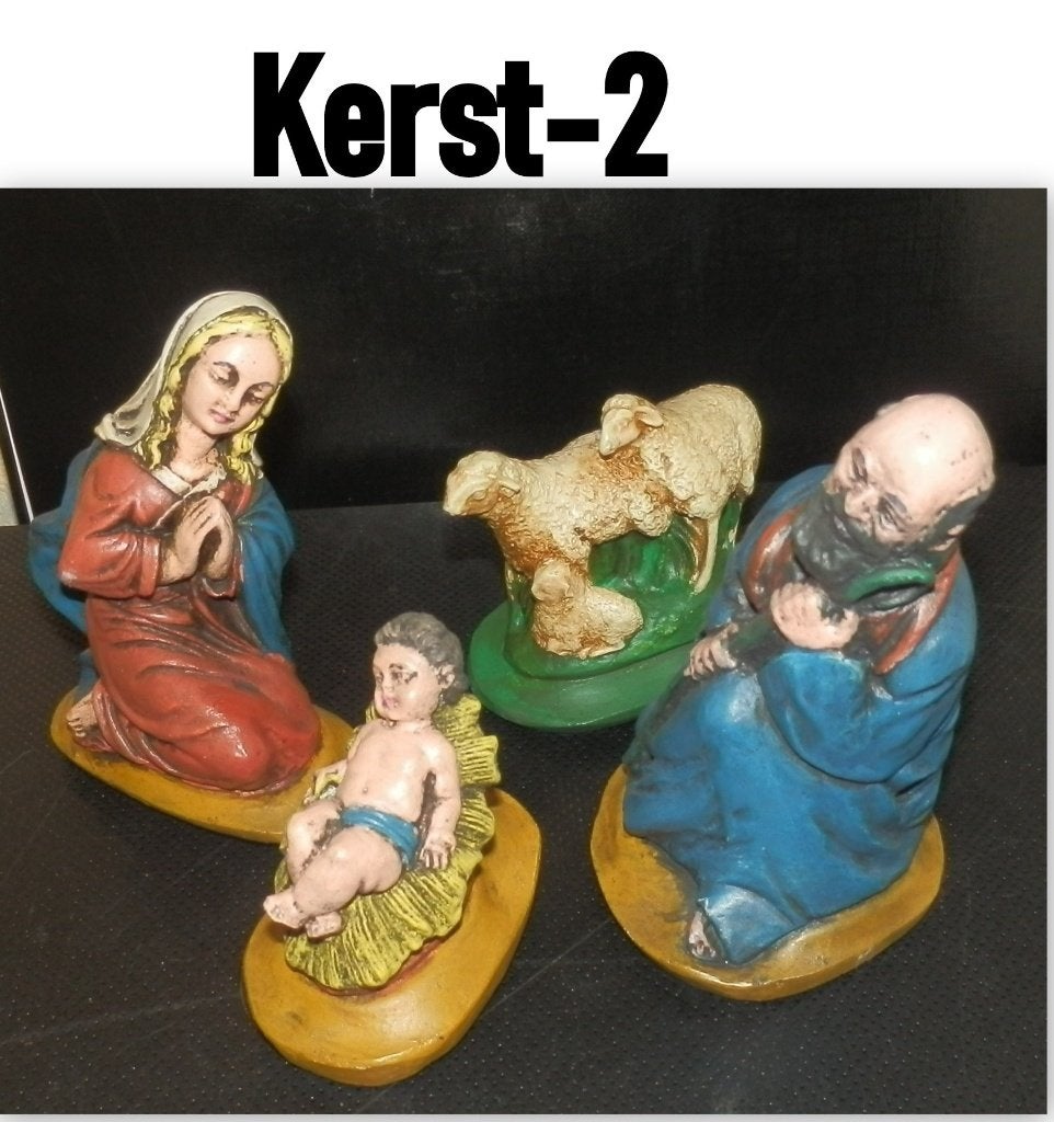 Kerst-2 -- 4 Delige handbeschilderde Kerstbeelden van gips, Ophalen of Verzenden, Zo goed als nieuw