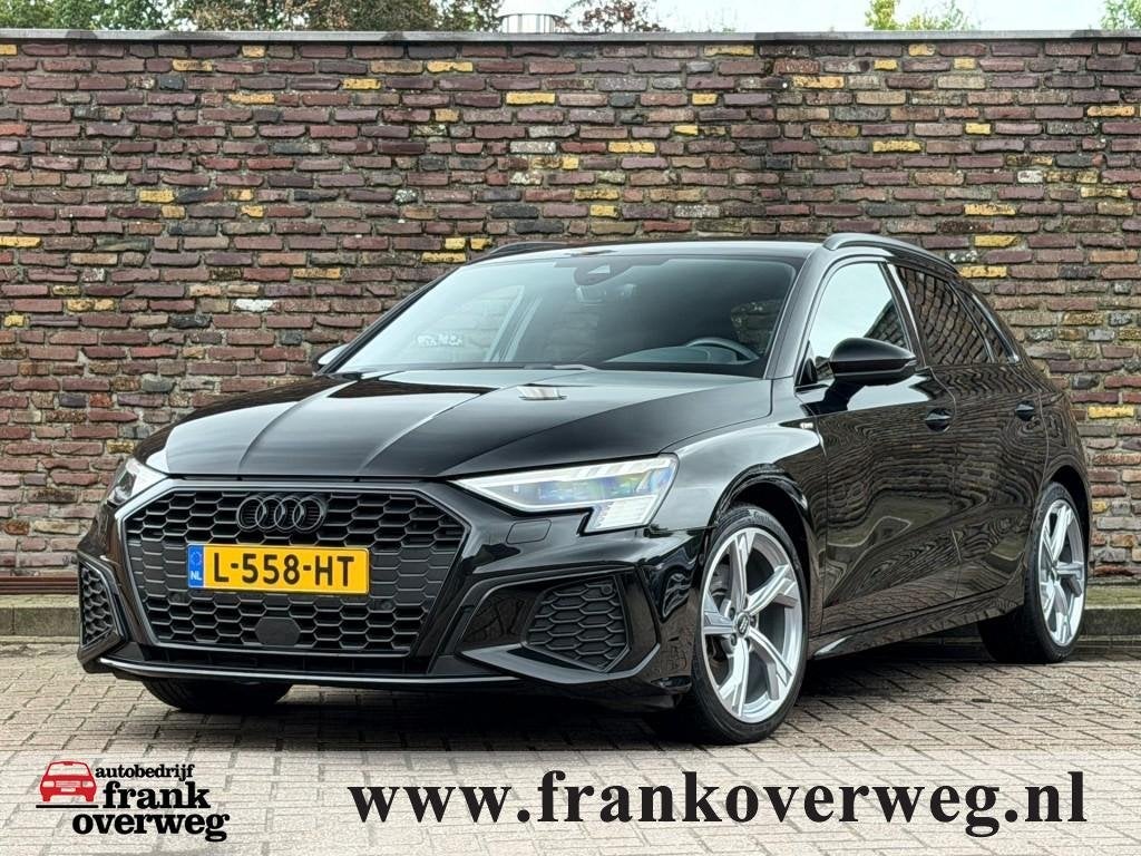 Audi A3 35 TFSI S-Line Automaat ACC B&O Black Style, Auto's, 4 cilinders, 150 pk, Zwart, Bedrijf