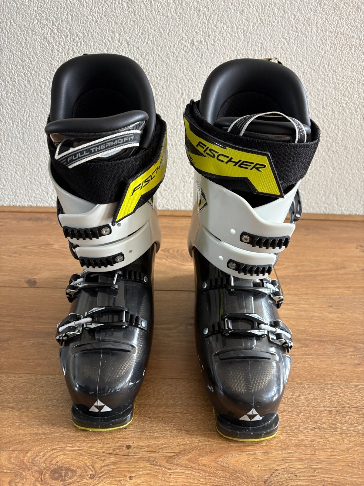 Fischer RC4 skischoenen - Zo goed als nieuw, Sport en Fitness, Ophalen, Fischer, Schoenen, Zo goed als nieuw