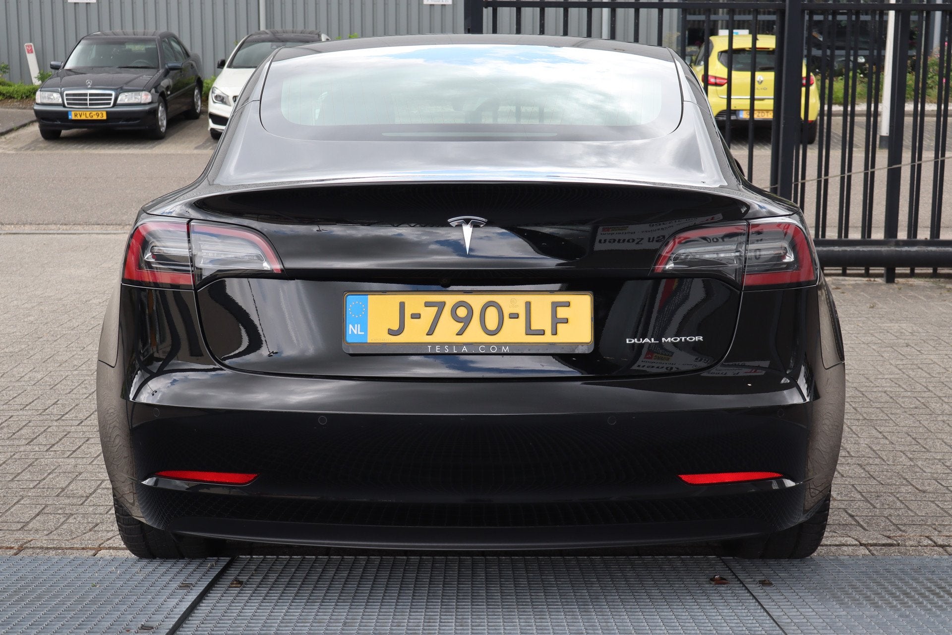 Foto 9 van Tesla Model 3 Long Range AWD 75 kWh Nederlandse auto/Panoram
