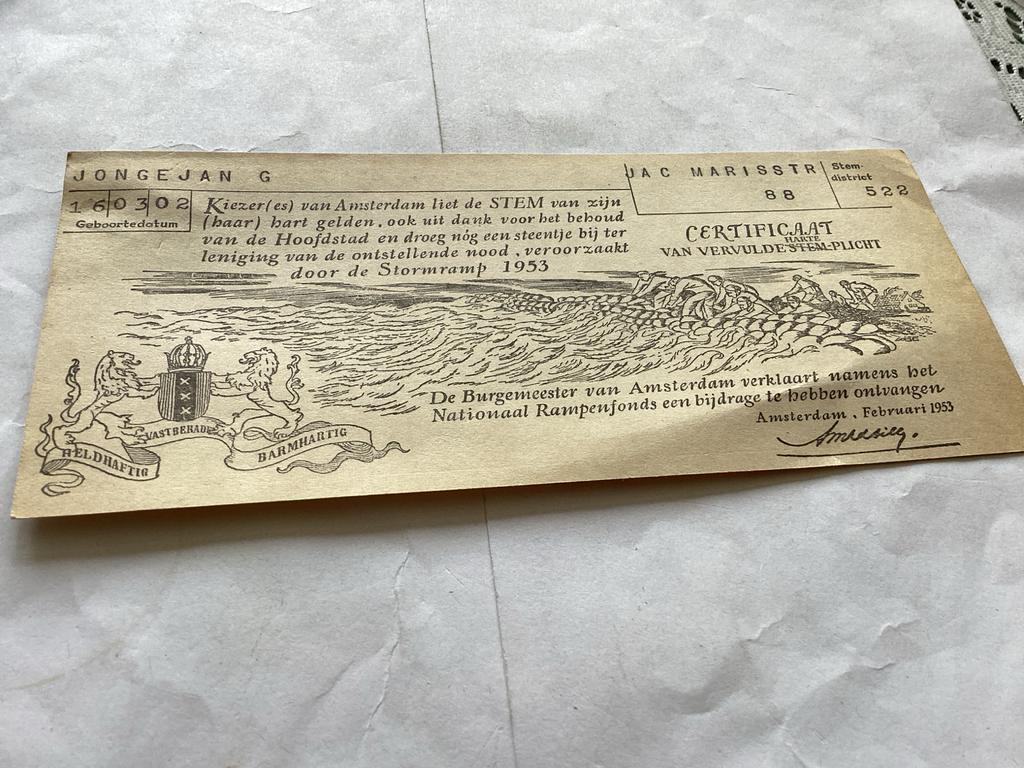 Certificaat Nationaal Rampenfonds Amsterdam 1953, Postzegels en Munten, Aandelen en Waardepapieren, Ophalen of Verzenden, 1950 tot 1970