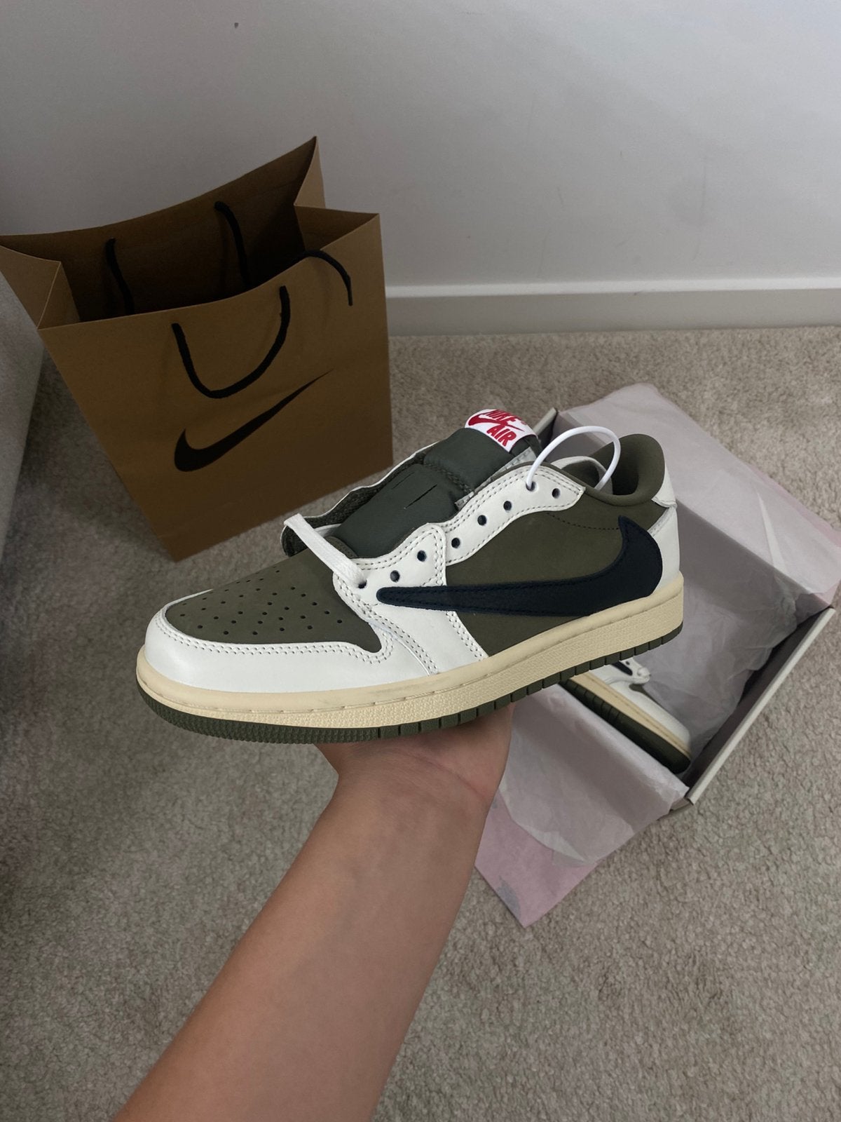Nike Travis Scott Medium Olive Green, Ophalen of Verzenden, Nieuw