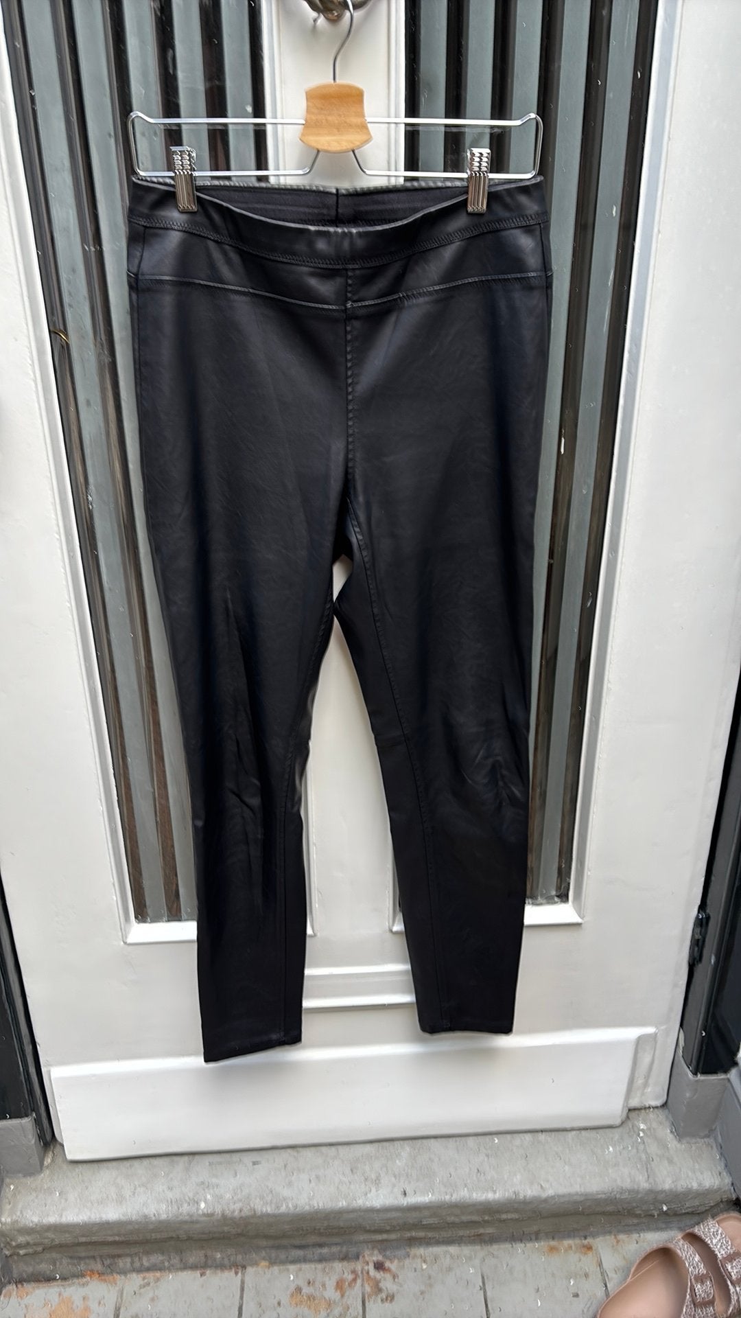 Knit-ted stretch broek zwart maat S imitatie leer nieuw, Zwart, Nieuw, Ophalen of Verzenden, Maat 36 (S)