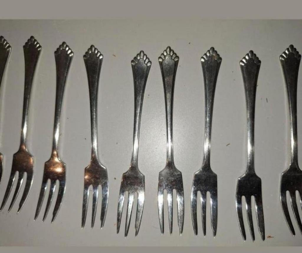 9 Gero Zilmeta gebaksvorkjes, Antiek en Kunst, Antiek | Bestek, Ophalen of Verzenden