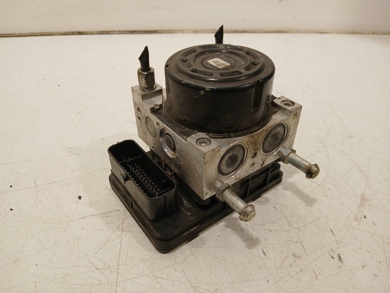 Abs pomp Nissan Note, Onderdelen@venauto.nl, Van der Ven Autorecycling B.V., Gebruikt, Ettenseweg 76, 4706 PB Roosendaal, The Netherlands