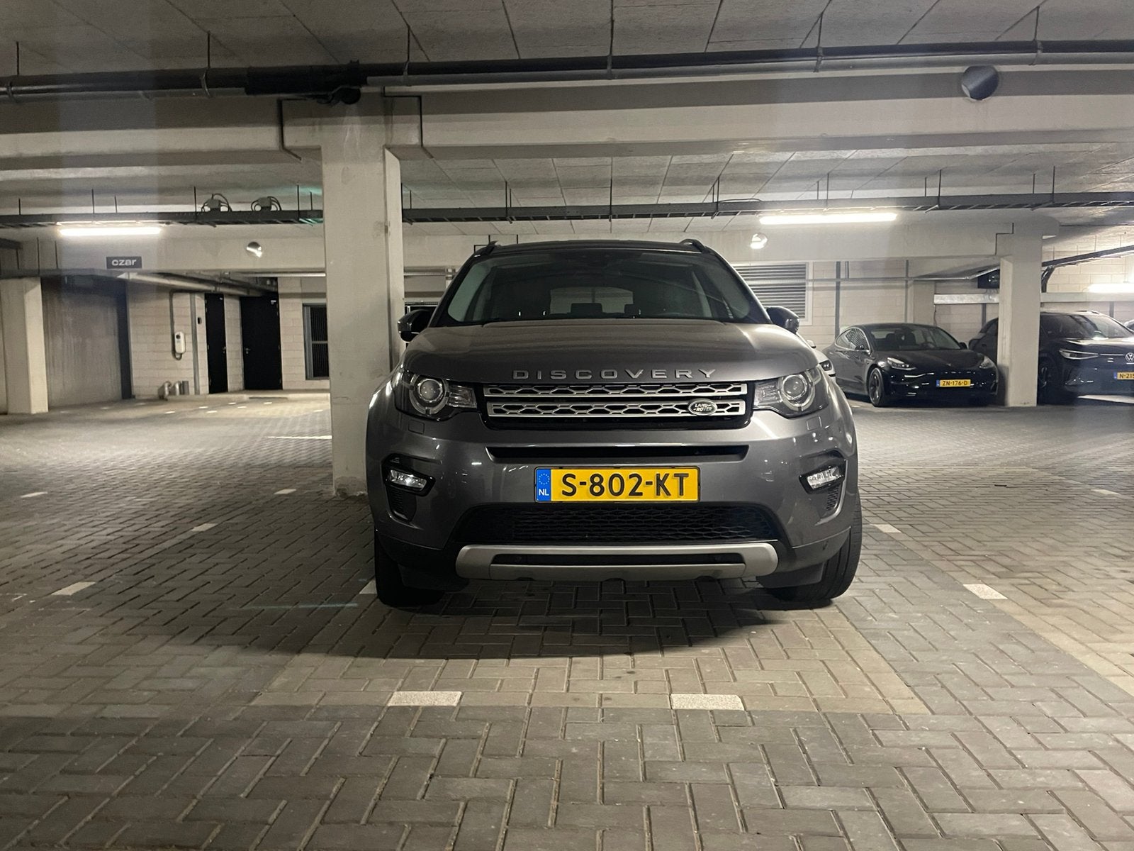 Land Rover Discovery Sport 2.0 HSE 2015 Benzine, Auto's, 1733 kg, Zwart, 4 cilinders, 2000 kg