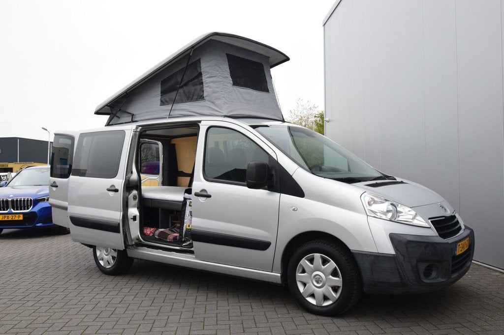 Peugeot Expert 2.0 Hdi Bus Camper Atrion Slaaphefdak, Overige merken, Zoom 17
9231DX  SURHUISTERVEEN, NL, Bedrijf, Elektrische ramen