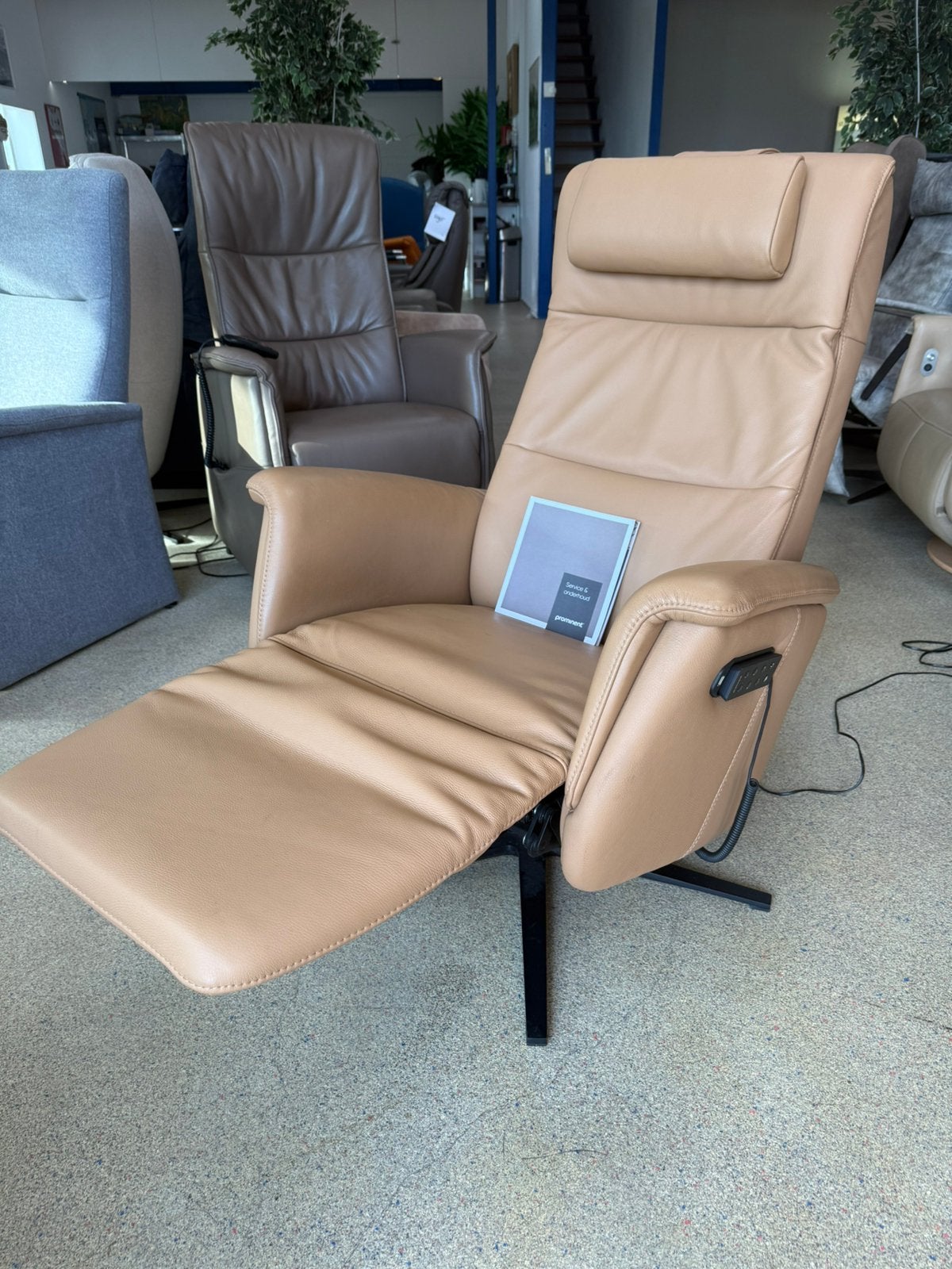 Als nieuw! S 100 Prominent sta op relax stoel relaxfauteuil, Ophalen of Verzenden, Zo goed als nieuw, Gratis bezorging regio Utrecht