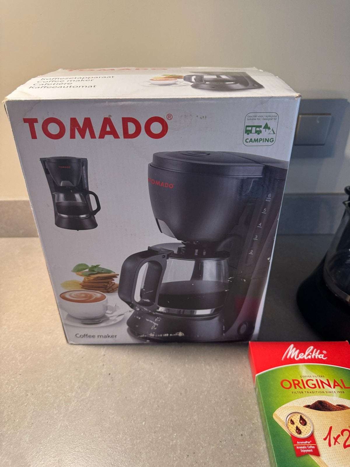 Tomado Koffiezetapparaat TM-1984 - Compact en Handig, Afneembaar waterreservoir, Koffiemachine, Gemalen koffie, Ophalen of Verzenden