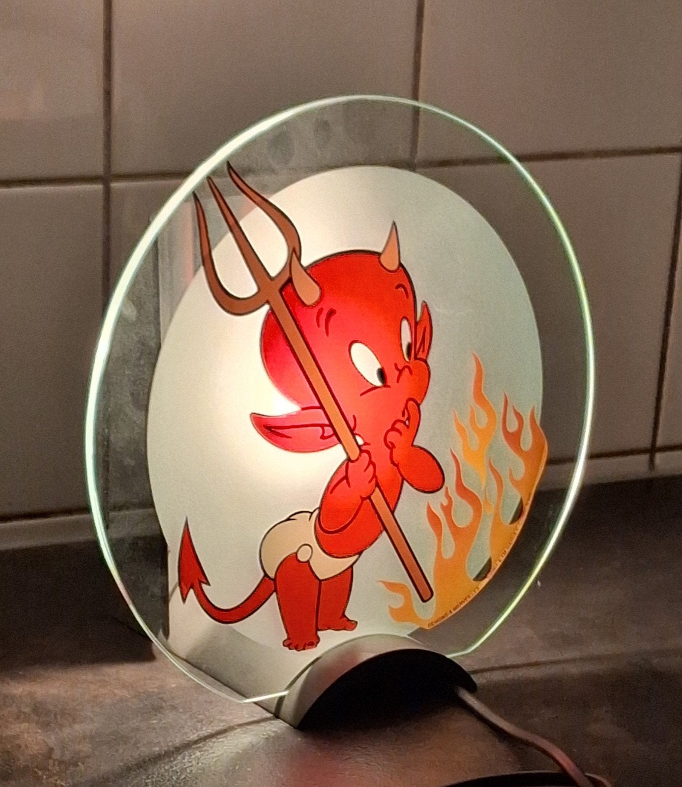 Tafellamp. Demons en Merveille. Hott stuff, looping at Fire., Ophalen, Overige typen, Overige merken, 24 cm