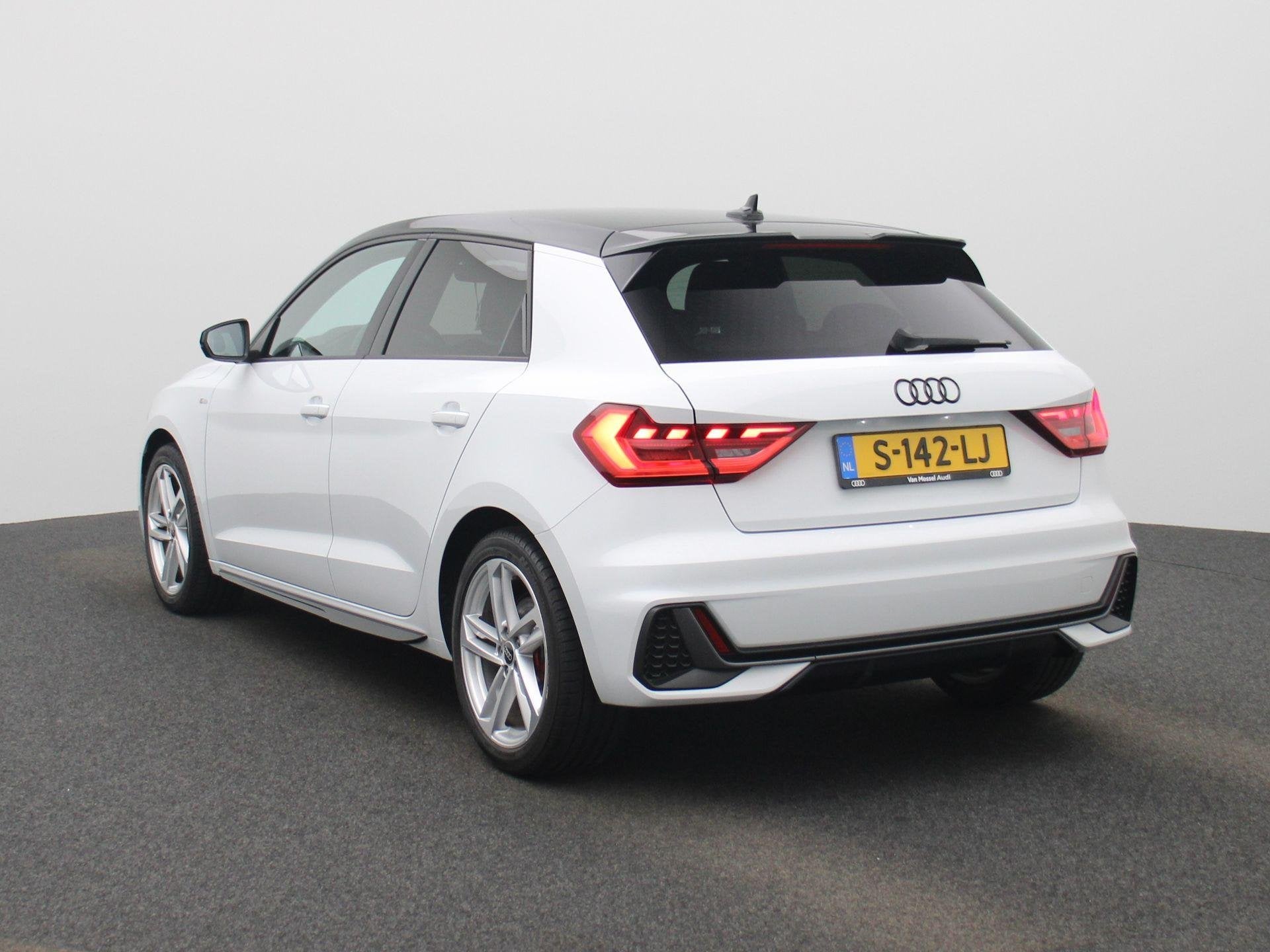 Audi A1 Sportback 30 TFSI S edition 110 PK | S-line | Naviga, 12 maanden, Leder en Stof, Origineel Nederlands, Bedrijf