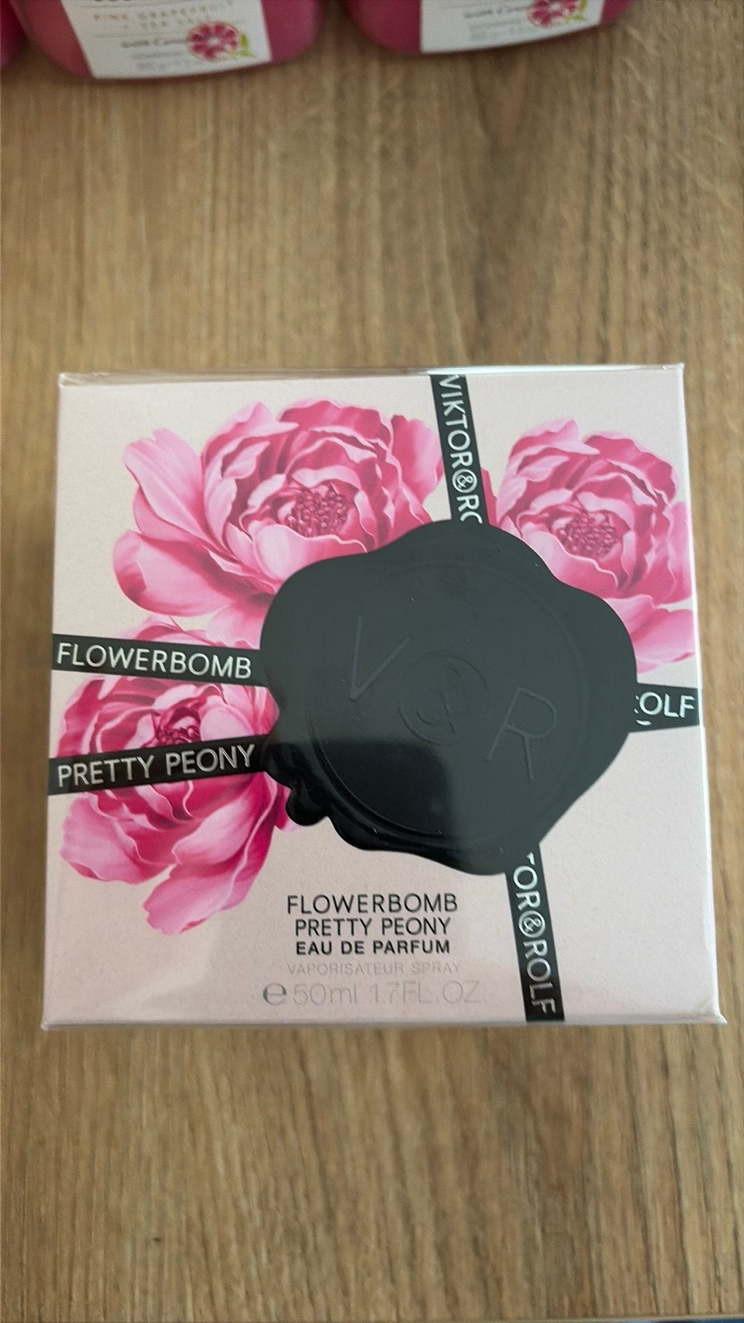 Viktor en rolf flowerbomb pretty peony 50ml, Ophalen of Verzenden, Nieuw, Gehele gezicht, Toebehoren