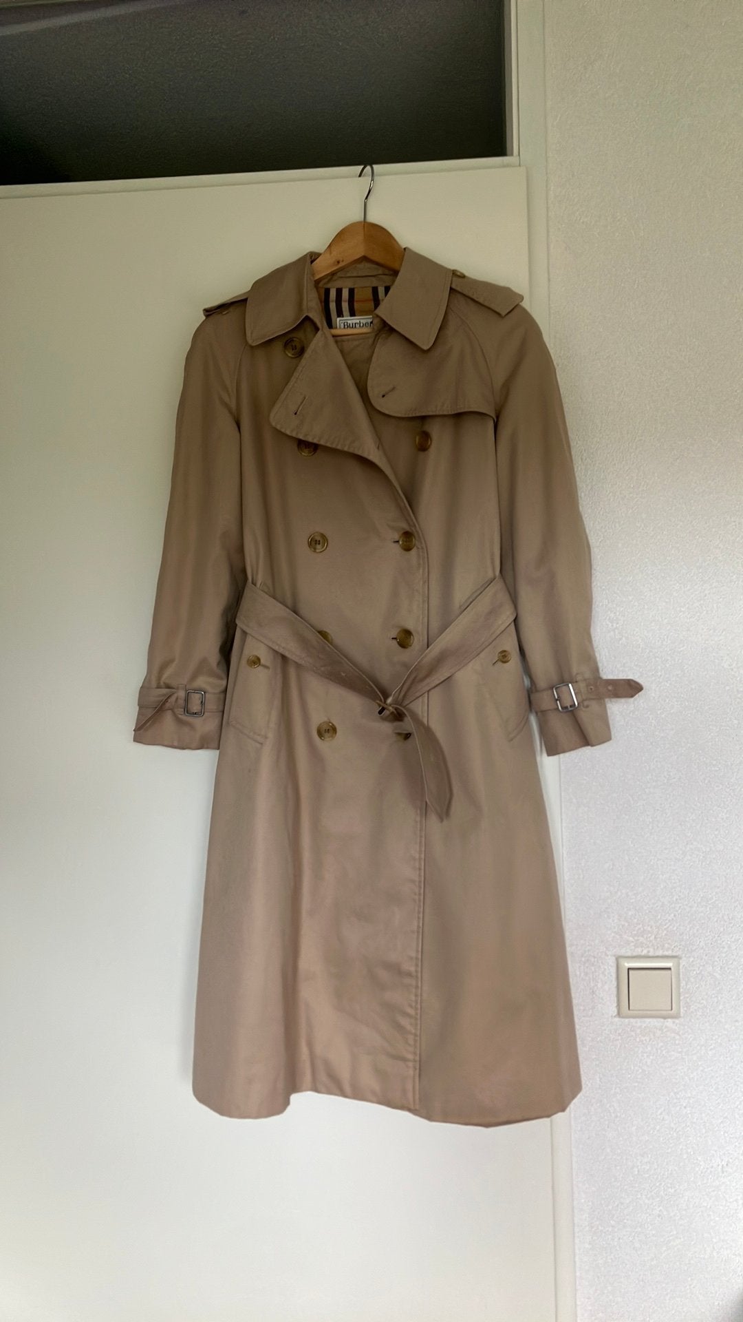 Burberrys’ trenchcoat maat s 36, Ophalen of Verzenden, Zo goed als nieuw, Maat 36 (S), Zwart