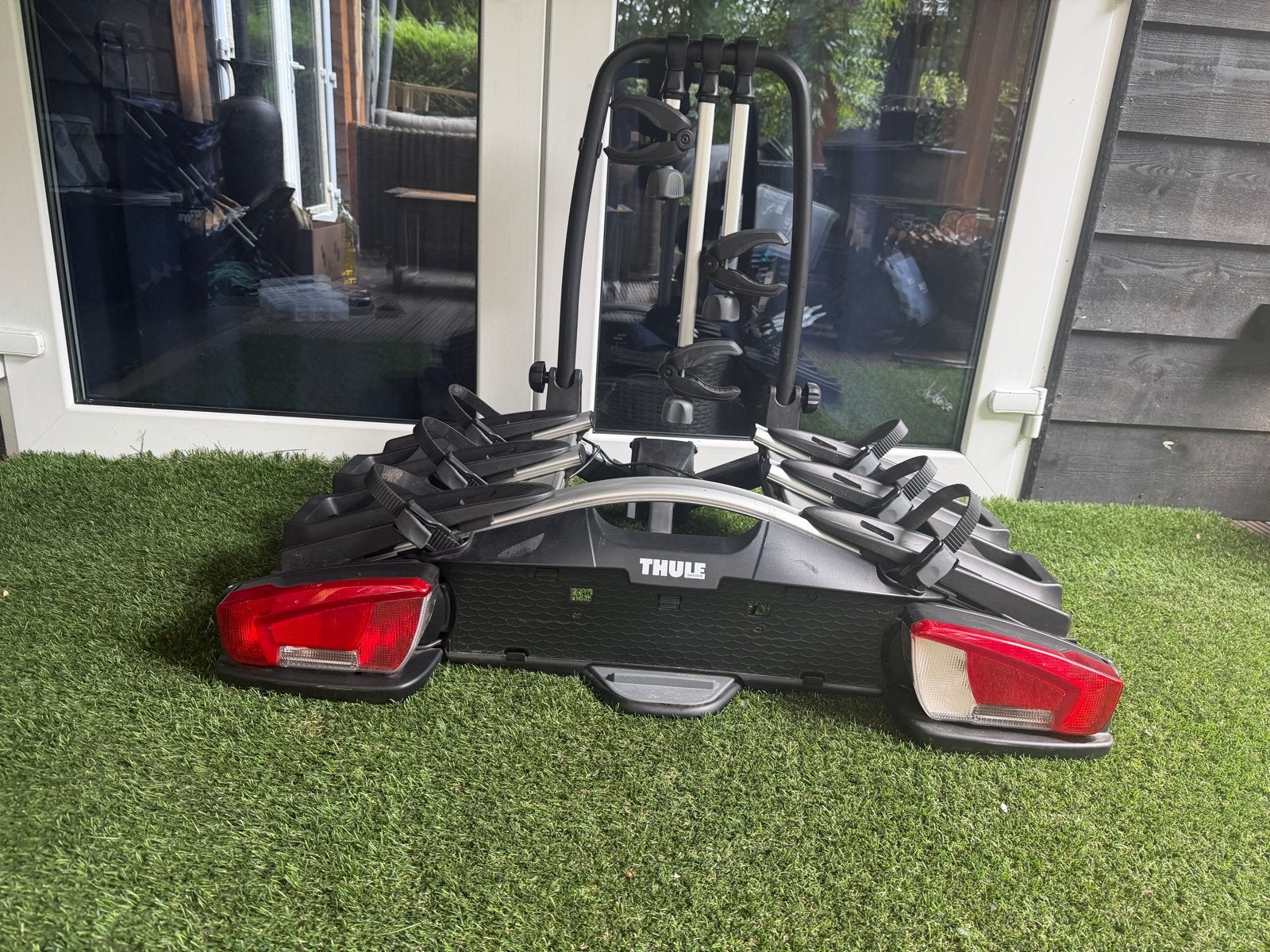 Thule VeloCompact 926 Fietsendrager Voor 3Fietsen Kantelbaar, Ophalen, 3 fietsen of meer, Elektrische fiets, Zo goed als nieuw