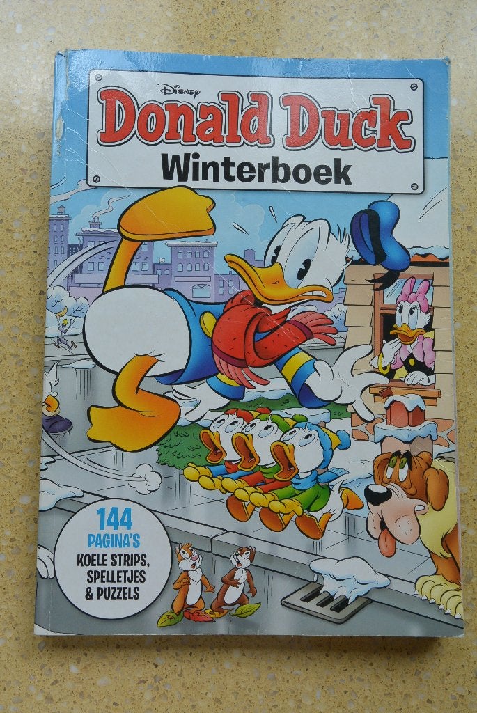 Donald Duck Winterboek Disney, Gelezen, Eén stripboek, Ophalen of Verzenden, Disney