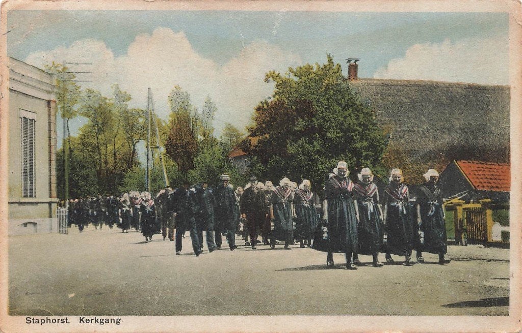 Staphorst, Kerkgang, Ophalen of Verzenden, 1920 tot 1940, Gelopen, Overijssel