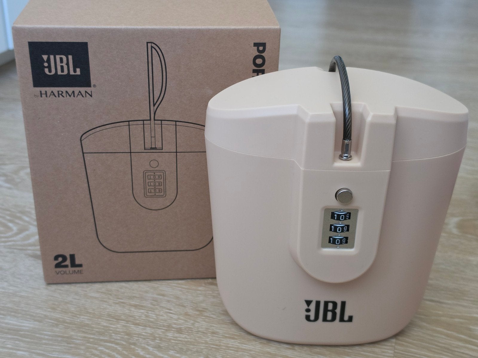 JBL portable safe .Draagbare Kluis 2L met Cijferslot, Ophalen of Verzenden, Nieuw, Brandkast