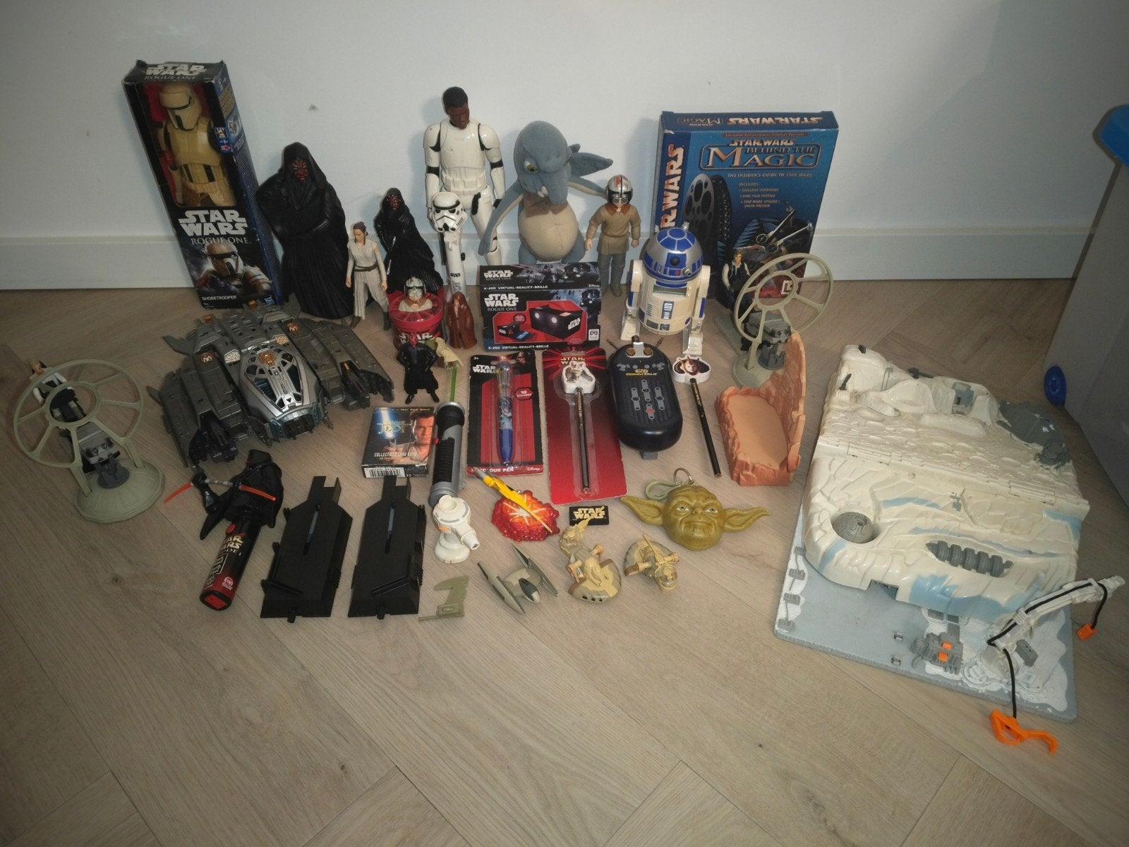 Star Wars Collectie: Knuffels, Masker, Boek & Meer!, Ophalen, Gebruikt, Actiefiguurtje