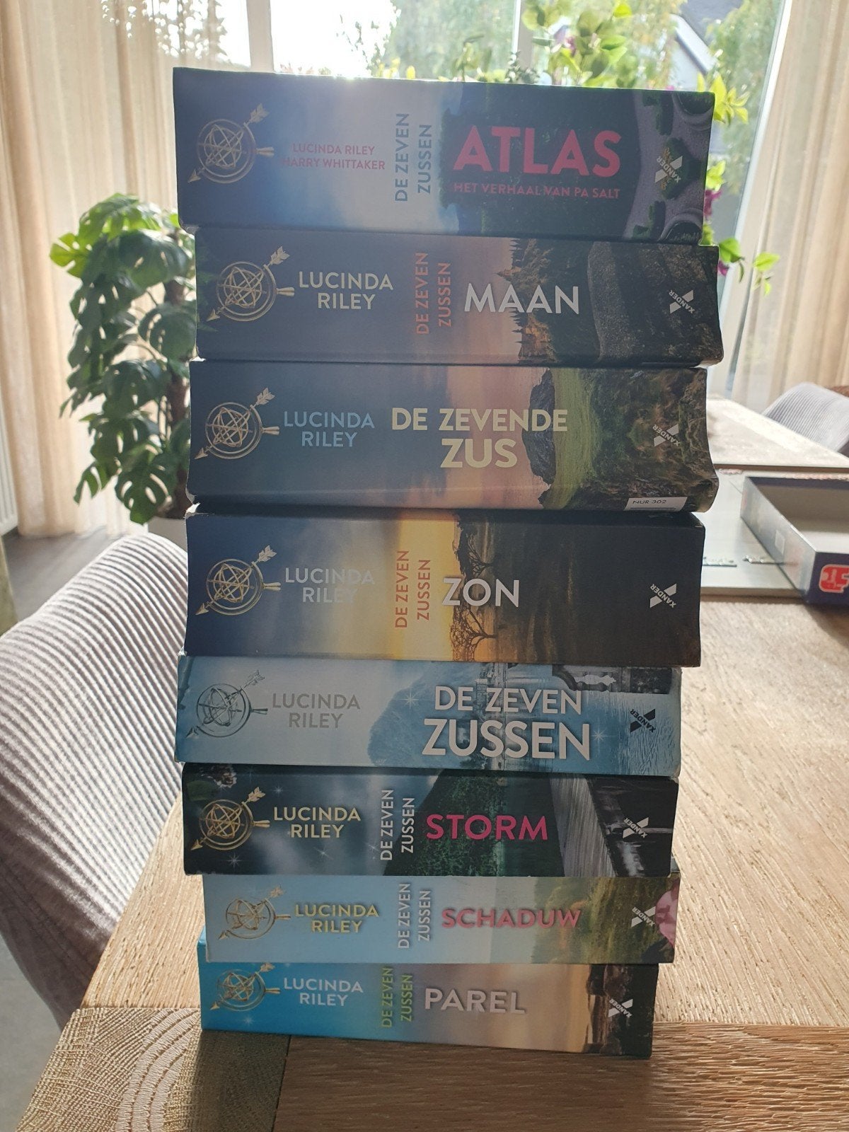 De zeven zussen.  Compleet, Boeken, Ophalen of Verzenden, Zo goed als nieuw, Lucinda Riley, Nederland