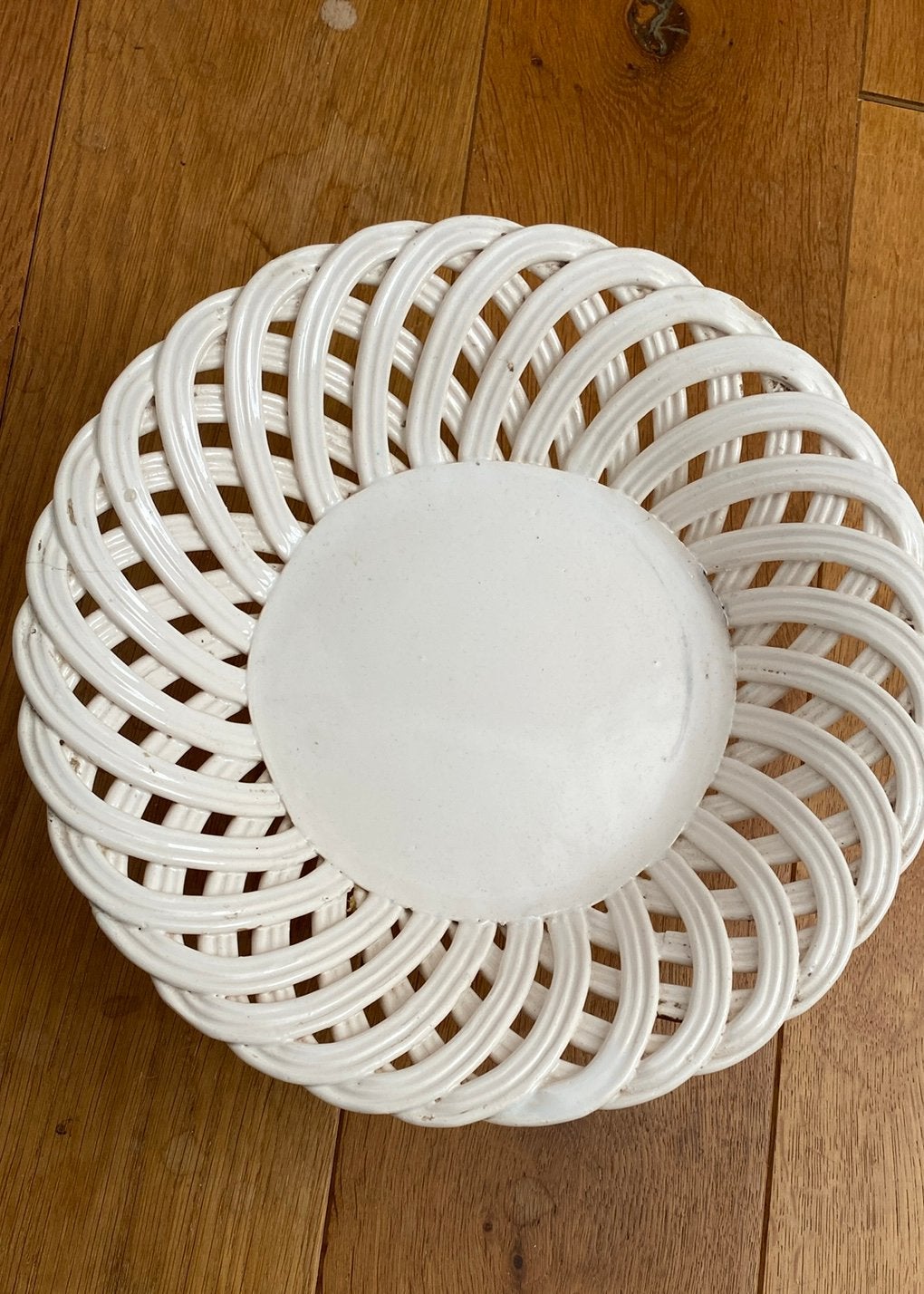 Vintage gevlochten klassieke Franse fruitschaal 26,5 cm, Ophalen of Verzenden, Gebruikt, Rond