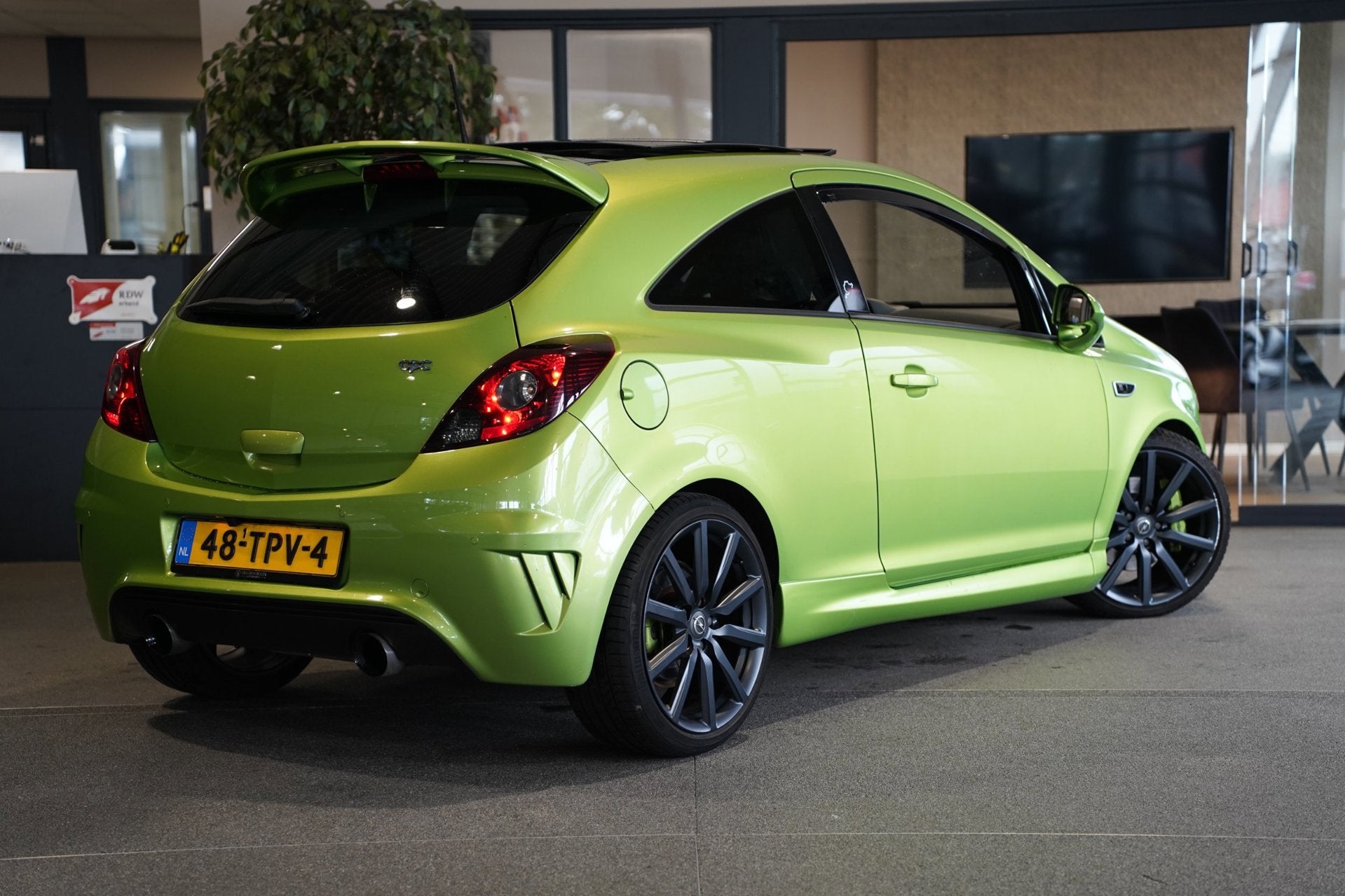 Opel Corsa 1.6-16V Turbo OPC Nürnburgring Edition 211 PK Pa, Euro 5, Gebruikt, Zwart, Bedrijf