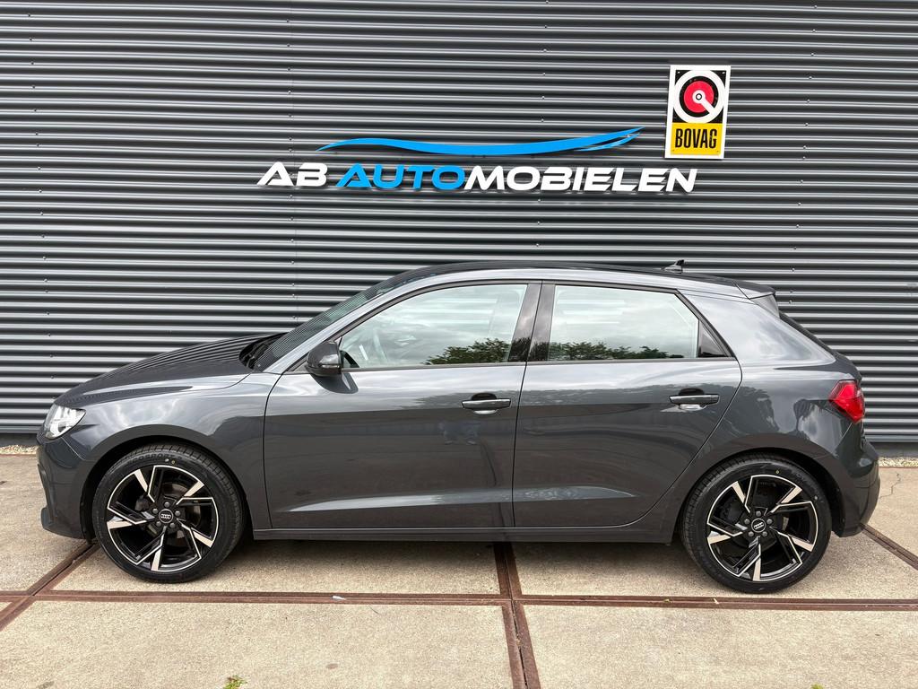 Audi A1 Sportback 25 TFSI Pro Line AUTOMAAT/ PARKEERSENSOREN, Auto's, Audi, 95 pk, Met garantie (alle), 49 €/maand, Origineel Nederlands