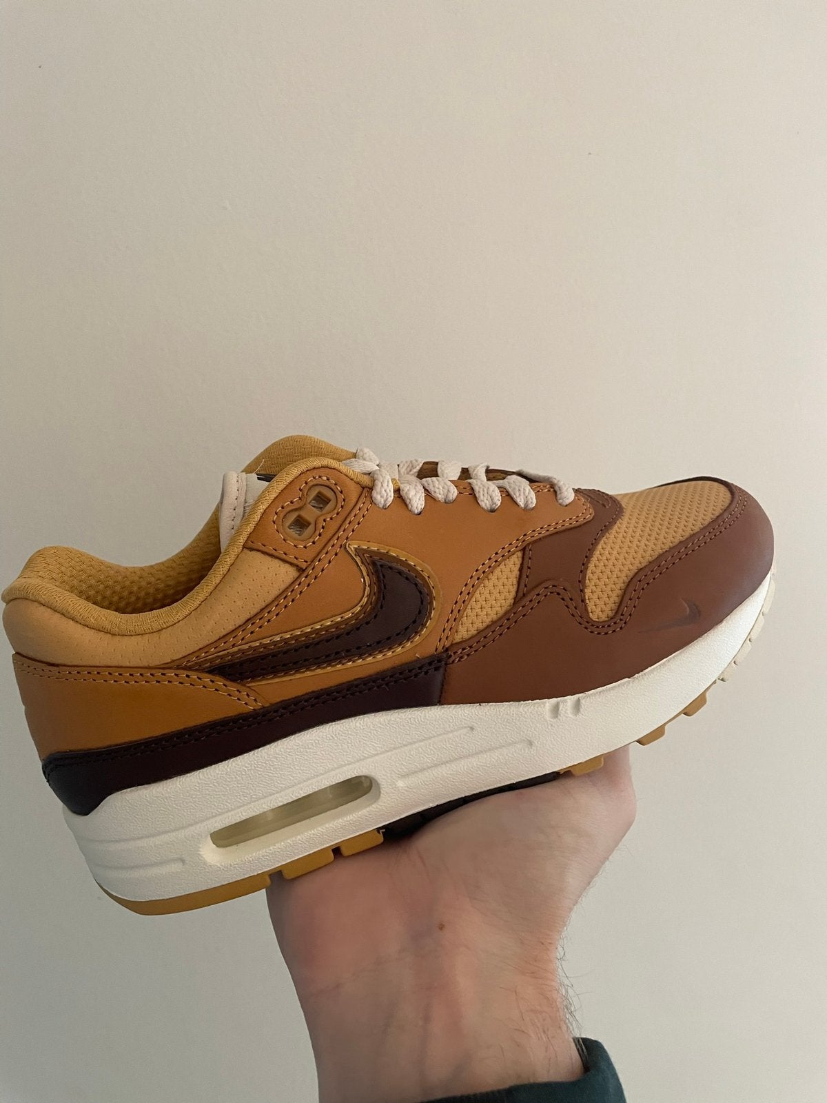 Nike Air Max 1 SNKRS Day’ 36, Bruin, Nike, Nieuw, Ophalen of Verzenden