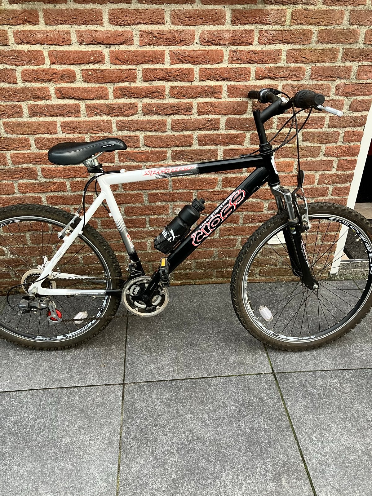 Crossfiets / Mountainbike - Zwart/Wit, Fietsen en Brommers, Gebruikt, Hardtail, 53 tot 57 cm, Ophalen