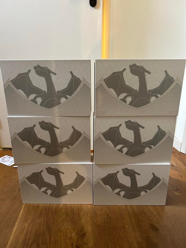 6x LEEG Charizard Ultra-Premium collection, Ophalen, Nieuw, Overige typen