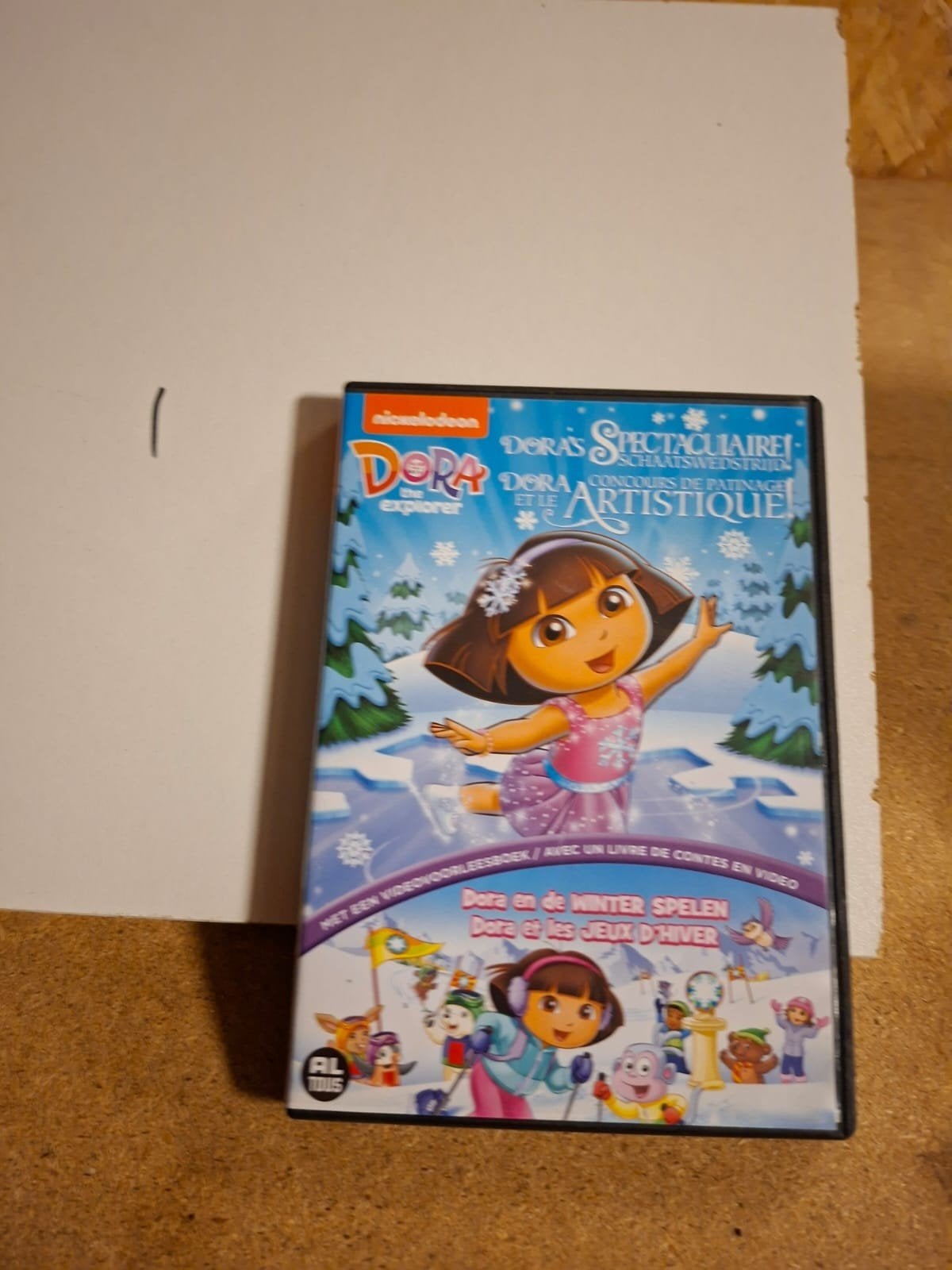 Dora the Explorer: Dora's Spectaculaire Schaatsen, Cd's en Dvd's, Gebruikt, Alle leeftijden, Ophalen of Verzenden, Inclusief boekje