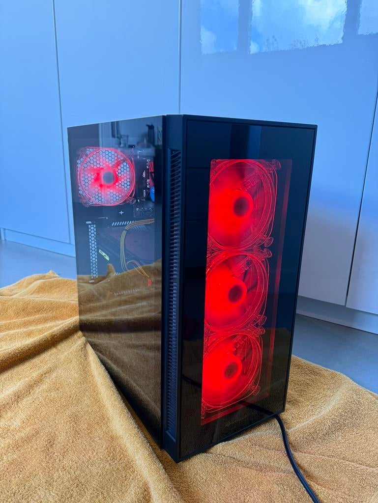 Gaming pc, Ophalen, Gebruikt, Overige genres, 1 speler