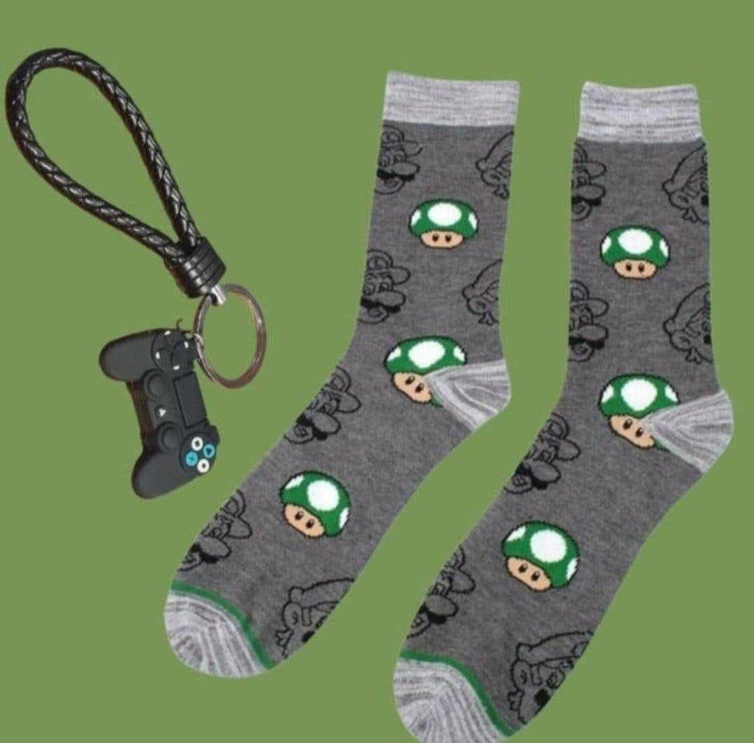 GREEN TOAD HEAD SOKKEN + SLEUTELHANGER GAME CONSOLE, Kleding | Heren, Ophalen of Verzenden, Nieuw