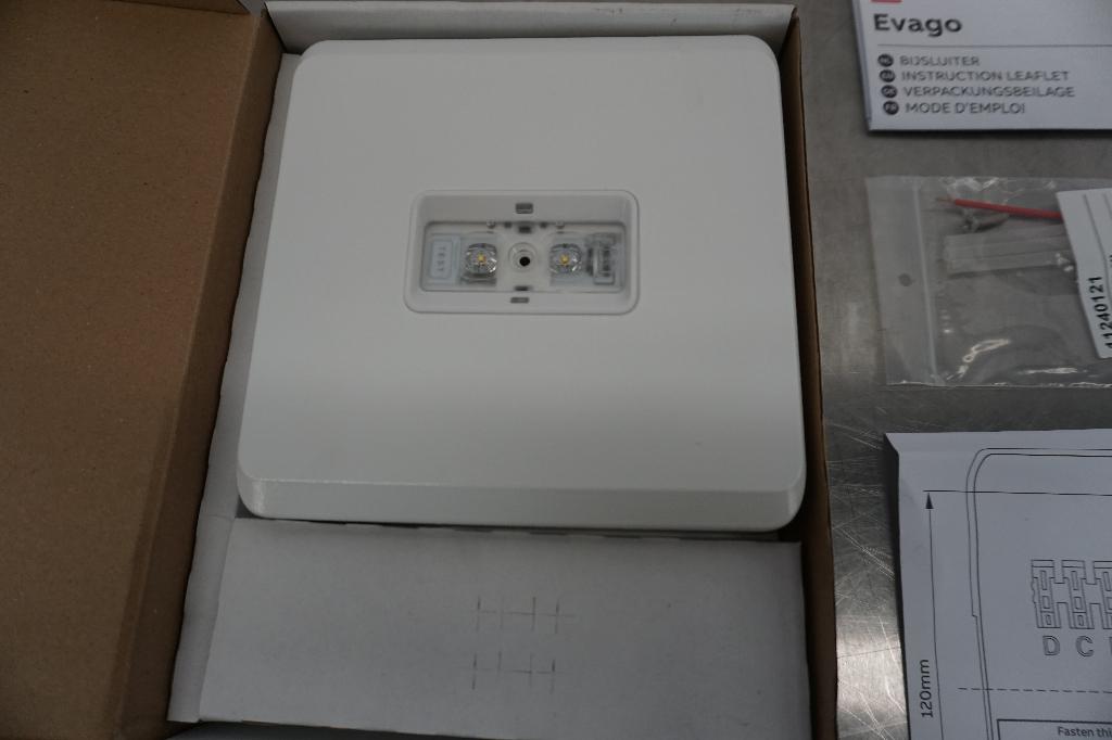 Nieuw! EVAGO Noodverlichtingsarmatuur noodverlichting, Ophalen, Nieuw, Minder dan 50 watt, Lamp met armatuur